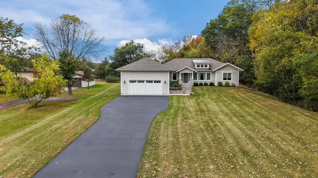 $729,900 | W3832 Orchard Avenue, Princeton, WI 54968