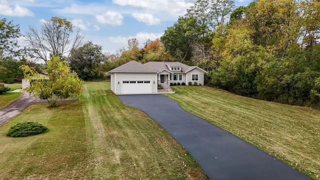 $729,900 | W3832 Orchard Avenue, Princeton, WI 54968