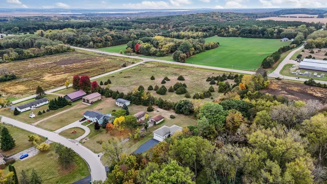 $729,900 | W3832 Orchard Avenue, Princeton, WI 54968