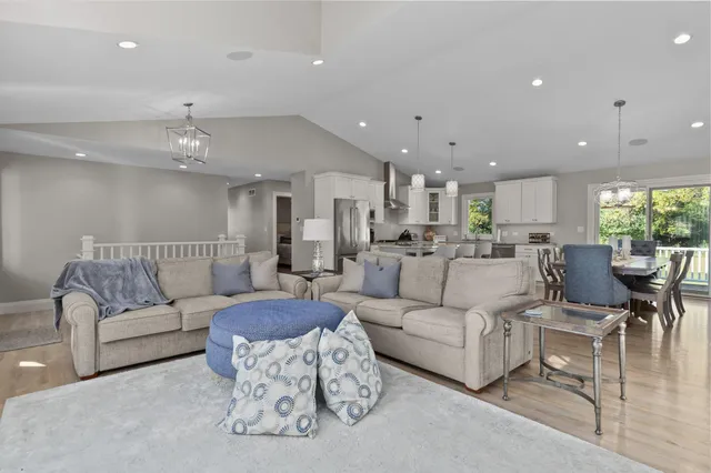 $729,900 | W3832 Orchard Avenue, Princeton, WI 54968