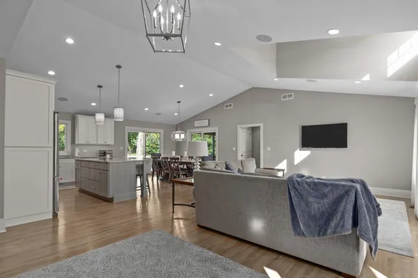 $729,900 | W3832 Orchard Avenue, Princeton, WI 54968