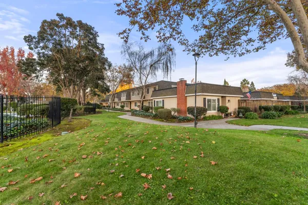 a house view with outdoor space