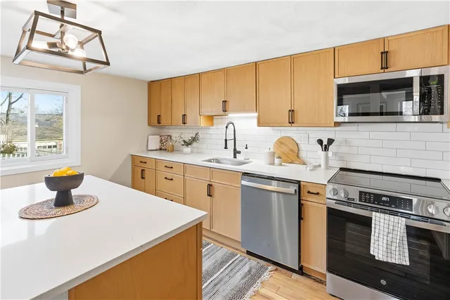 $539,000 | 37 Phillips Street, Coventry, RI 02816