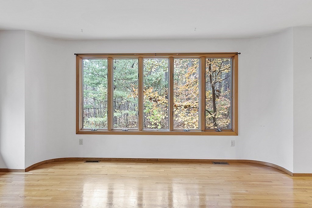 151 Sunset Road Carlisle, MA 01741 - Photo 11 of 41