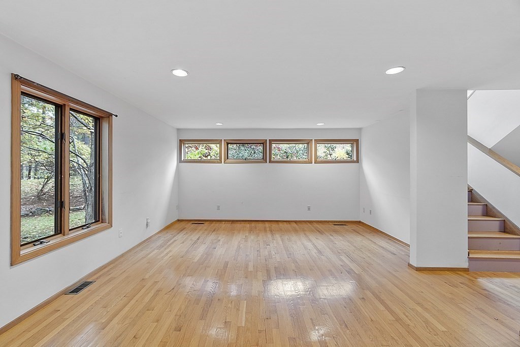 151 Sunset Road Carlisle, MA 01741 - Photo 9 of 41