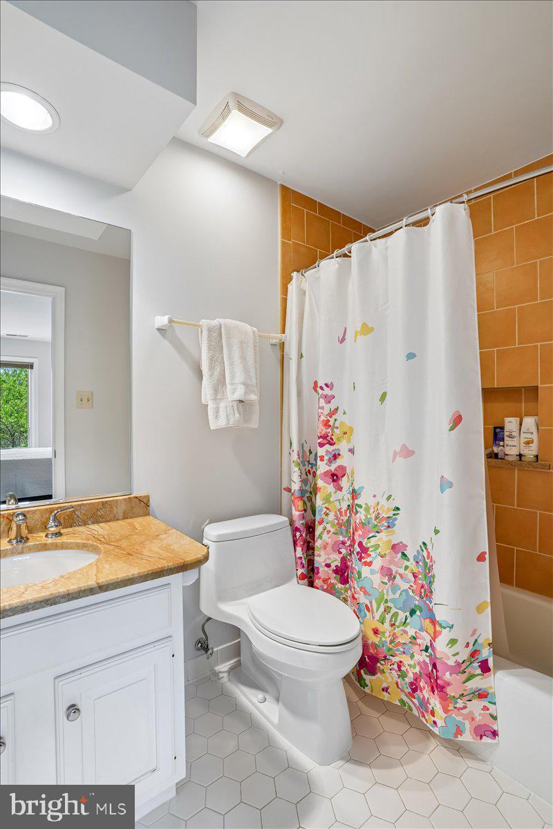 12640 Travilah Road Potomac, MD 20854 - Photo 42 of 56 Ensuite Bath for Bedroom Two