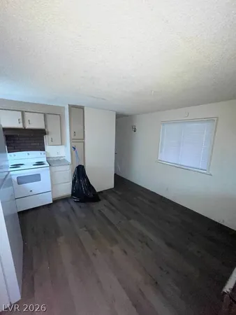$1,200 | 1121 Pawnee Lane, Henderson, NV 89015