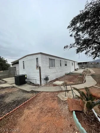 $1,200 | 1121 Pawnee Lane, Henderson, NV 89015