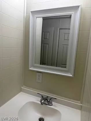 $1,075 | 1121 Pawnee Lane, Henderson, NV 89015