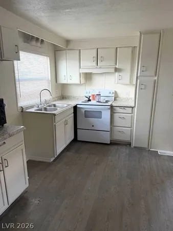 $1,075 | 1121 Pawnee Lane, Henderson, NV 89015