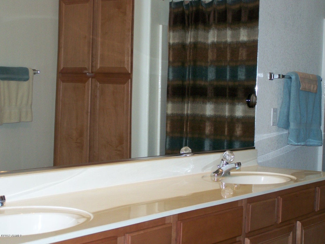 6335 South Eagle Pass Road Gold Canyon, AZ 85118 - Photo 14 of 29 Dual sink at master abth