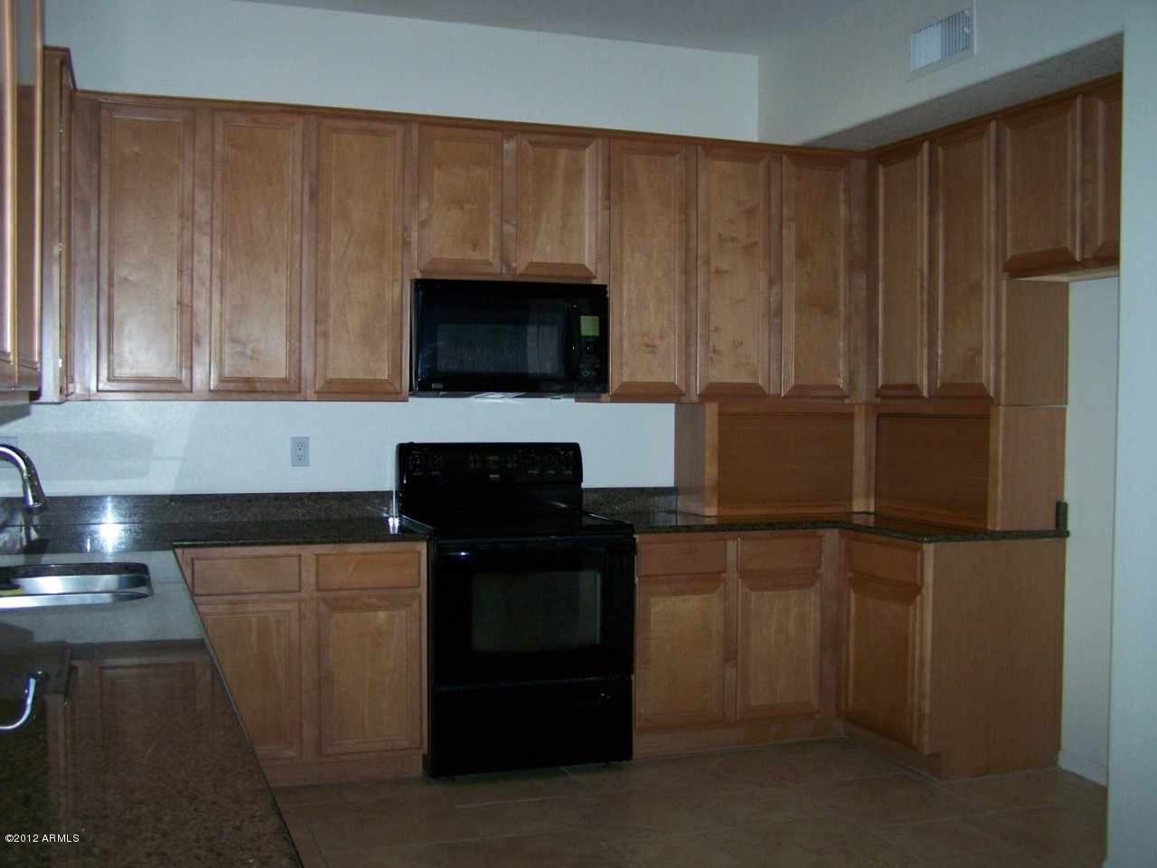 6335 South Eagle Pass Road Gold Canyon, AZ 85118 - Photo 6 of 29 Kitchen