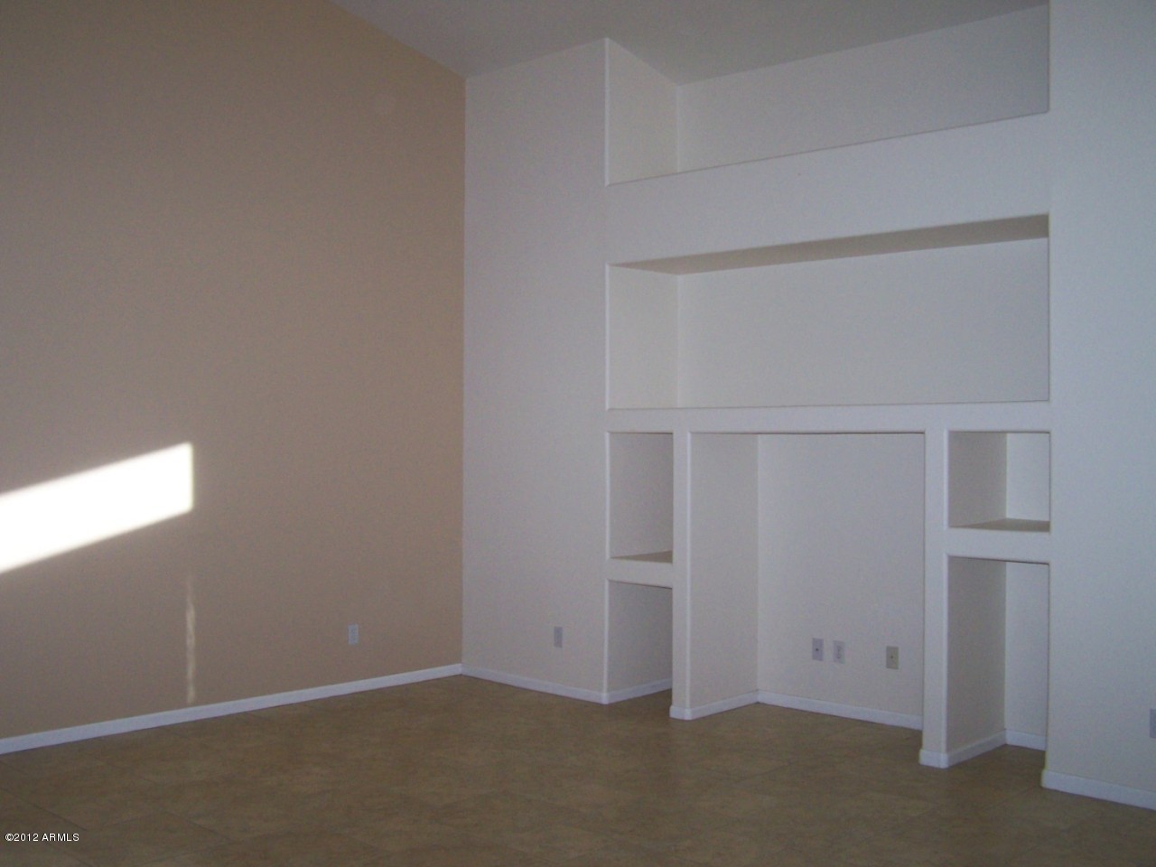 6335 South Eagle Pass Road Gold Canyon, AZ 85118 - Photo 10 of 29 Living Room