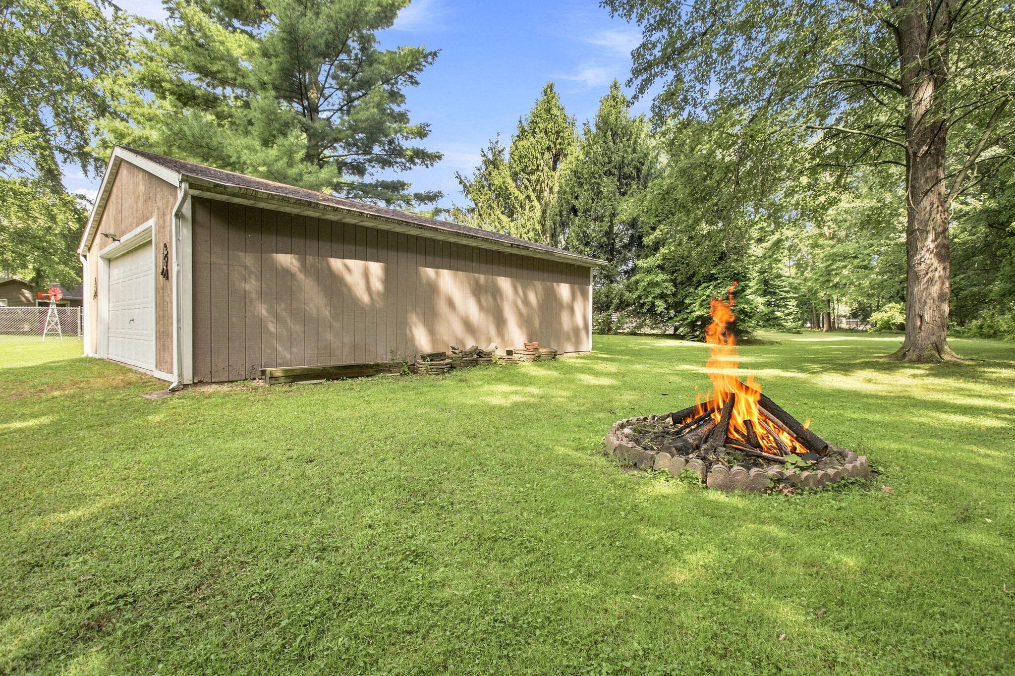 5609 Johnson Road Coloma, MI 49038 - Photo 34 of 40 Outbuilding ext 3