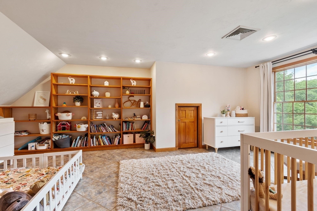 61 Newcomb Road Westminster, MA 01473 - Photo 23 of 42
