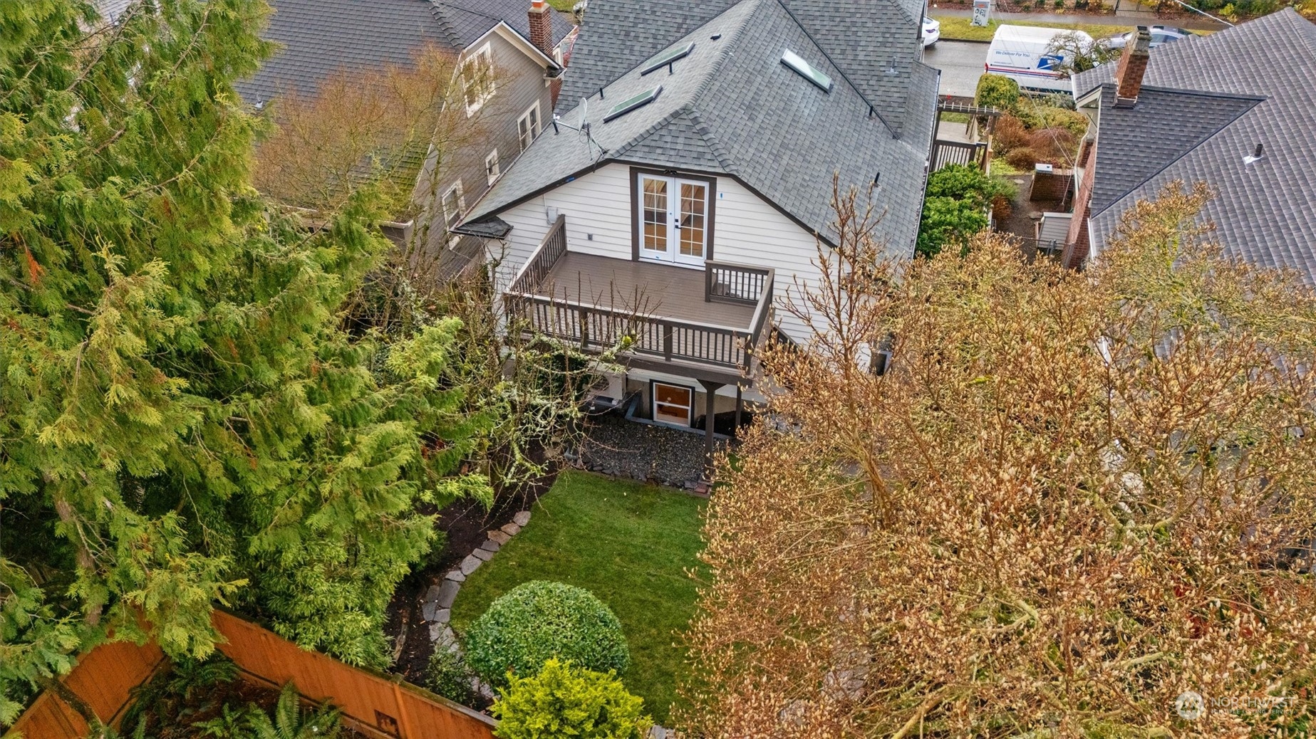 3934 Interlake Avenue North Seattle, WA 98103 - Photo 37 of 40 front view of a house with a yard