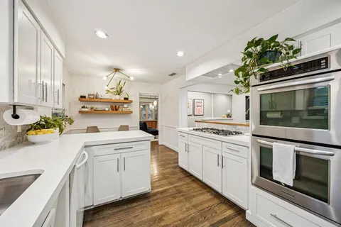 $689,999 | 10017 Medlock Drive, Dallas, TX 75218