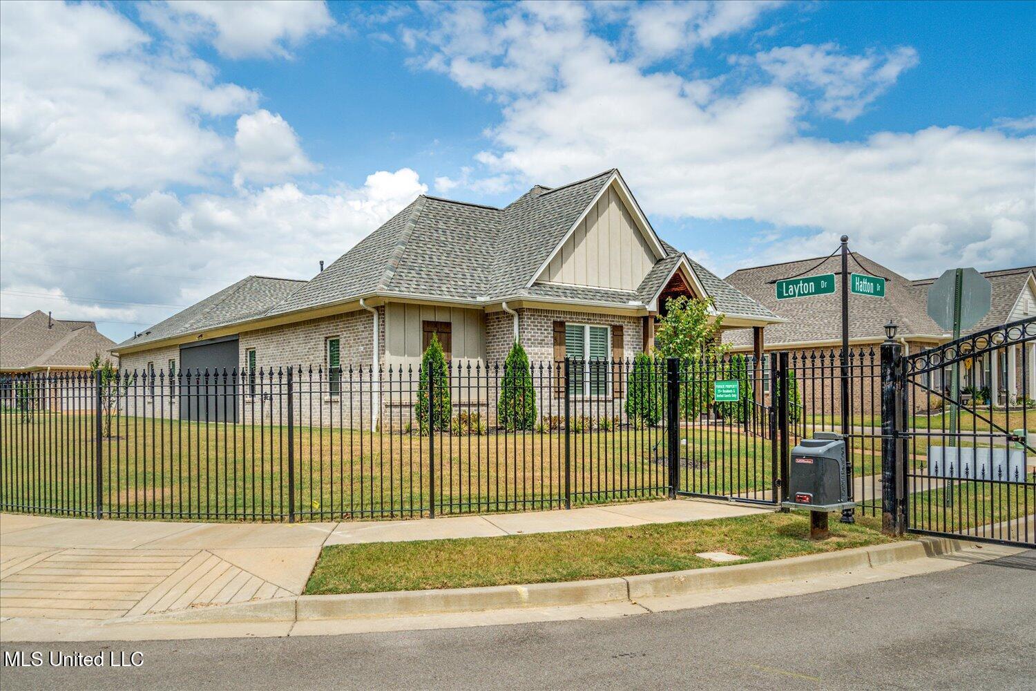 3390 Hatton Drive Nesbit, MS 38651 - Photo 5 of 32 05-05-2465812mi-3390 Hatton Dr