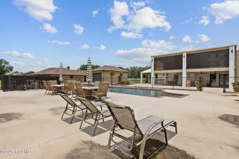 $800,000 | 1024 Decoux Road, St. Martinville, LA 70582