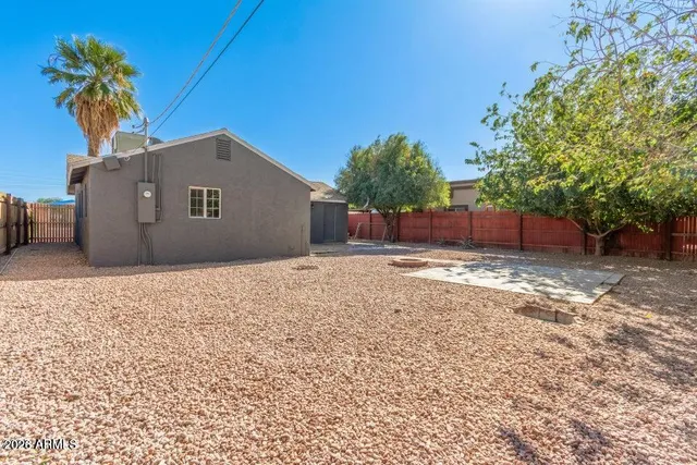 a house view with a outdoor space