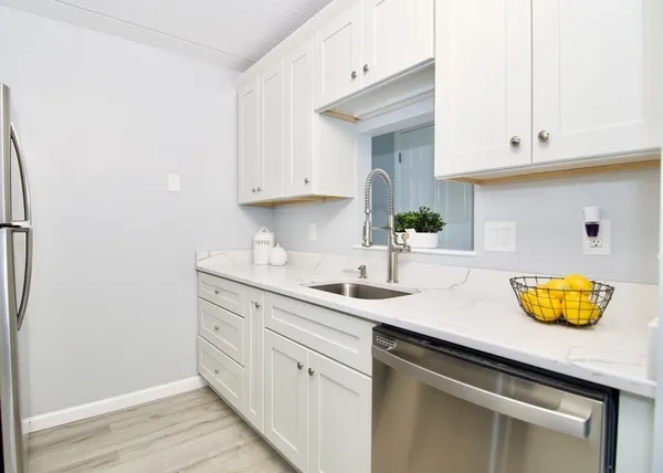 $1,950 | 22 Maple Crest Circle, Unit E, Holyoke, MA 01040