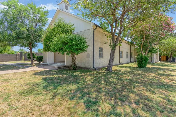 $4,250 | 2602 Kings Road, Unit A, Dallas, TX 75219