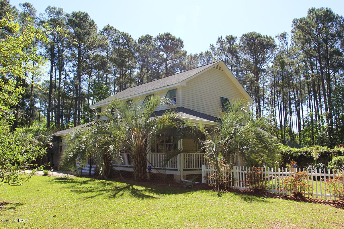 768 Straits Road Gloucester, NC 28528 - Photo 6 of 32 Front corner