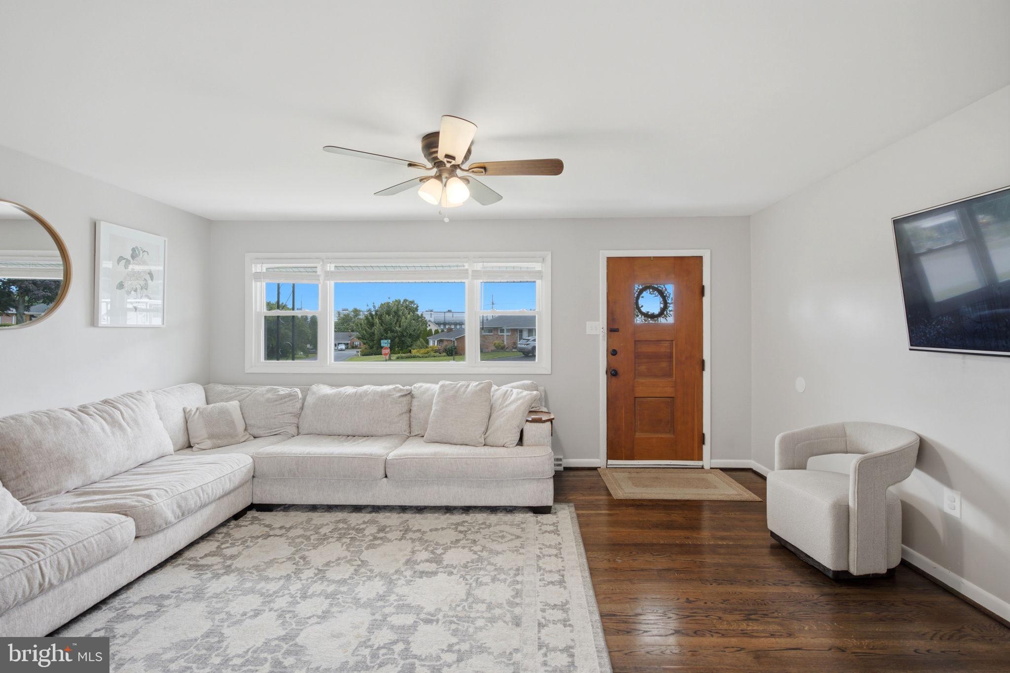 13905 North Meadow Road Hagerstown, MD 21742 - Photo 4 of 26
