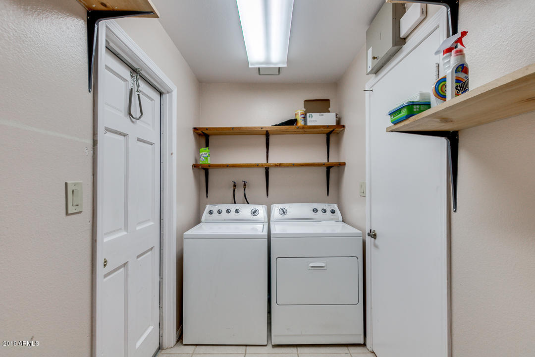 2818 West Wagoner Road Phoenix, AZ 85053 - Photo 15 of 23 LaundryWD