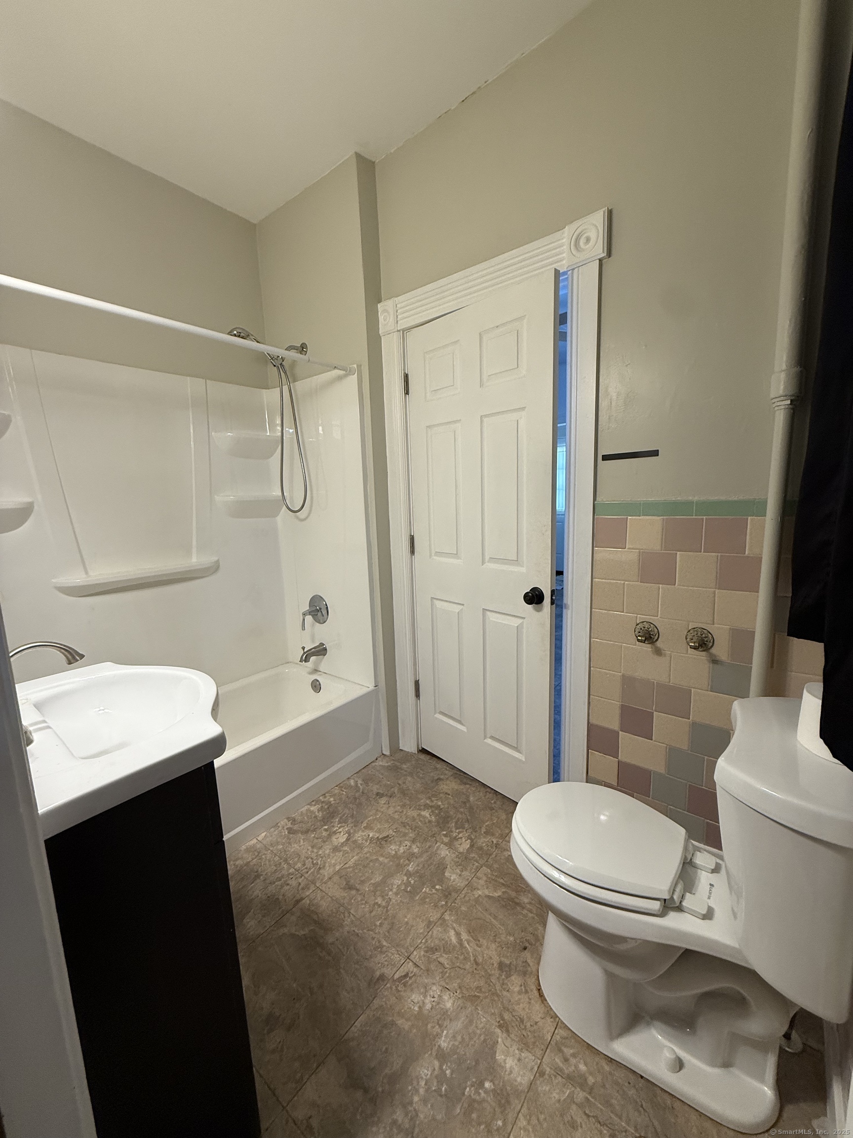 220 Central Avenue, Unit 1 Norwich, CT 06360 - Photo 8 of 14