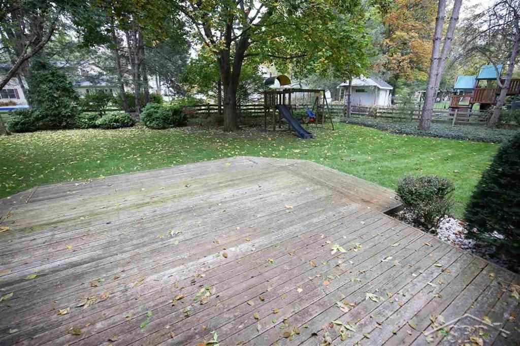 203 Hunters Ridge Midland, MI 48640 - Photo 31 of 31 31398974-30.JPG