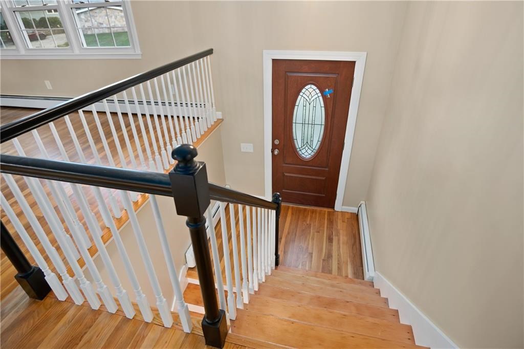 37 Nekick Road Warwick, RI 02818 - Photo 4 of 29