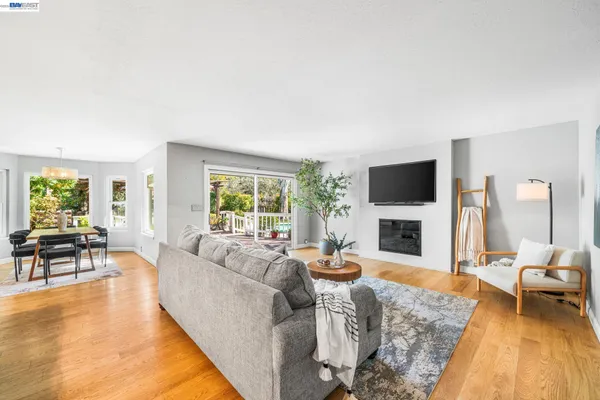 $2,199,000 | 4262 Tamur Court, Pleasanton, CA 94566