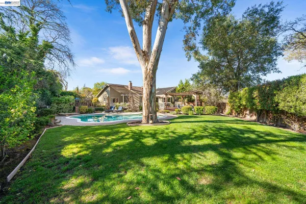 $2,199,000 | 4262 Tamur Court, Pleasanton, CA 94566