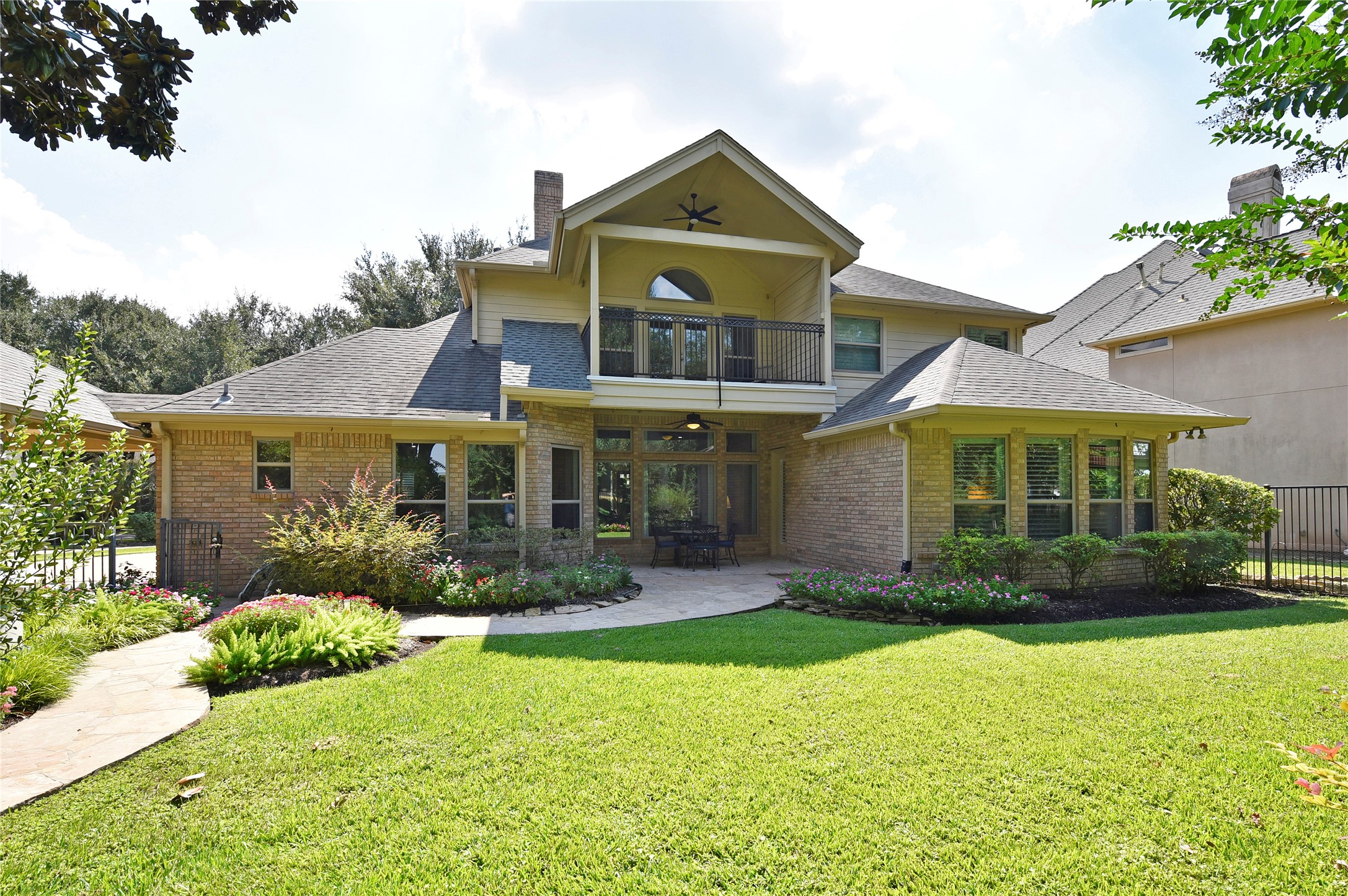 3315 Meadowside Drive Sugar Land, TX 77478 - Photo 38 of 48 front view of a house with a yard