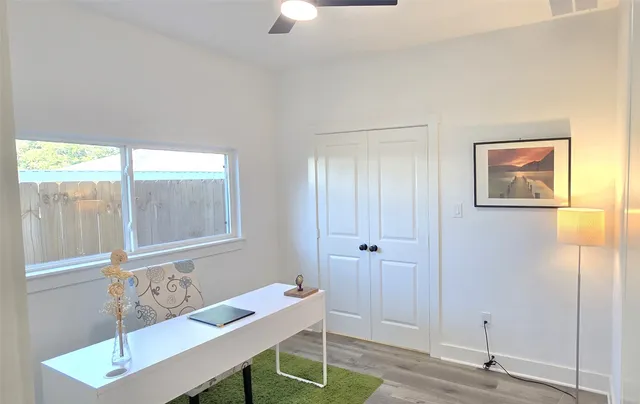 $2,595 | 4922 Hoover Street, Unit E, Houston, TX 77092