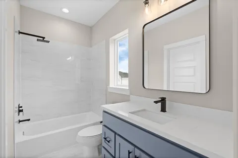 $369,900 | 5836 Highland Sun Lane, Houston, TX 77091