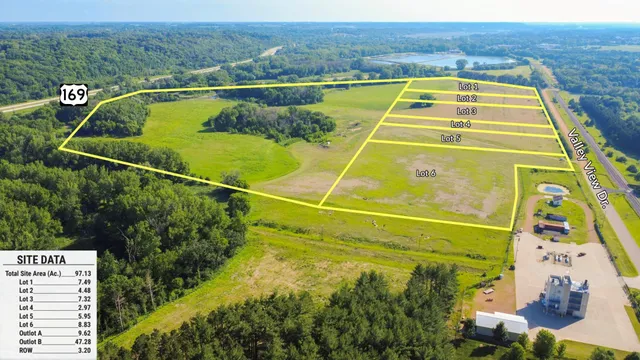 $1,296,000 | 5 Valley View Drive, Jordan, MN 55352