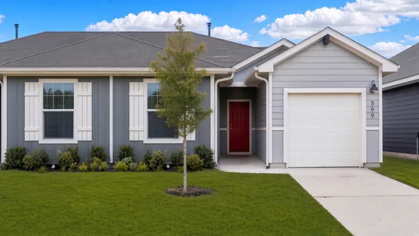 $1,600 | 599 Arnold Loop, Unit B, Kyle, TX 78640