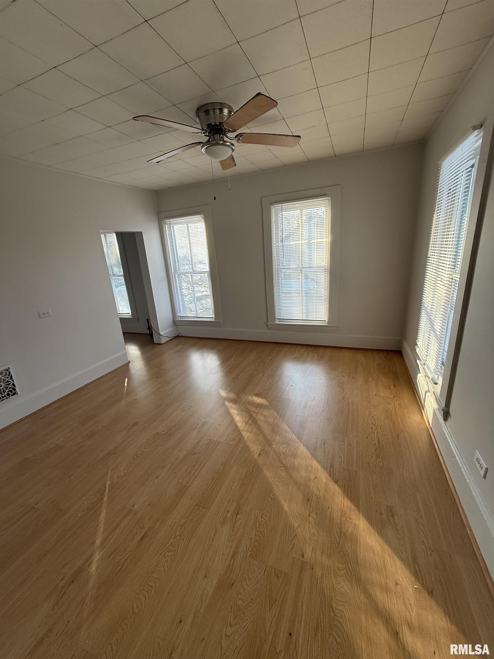 423 West Calhoun Street Macomb, IL 61455 - Photo 15 of 19