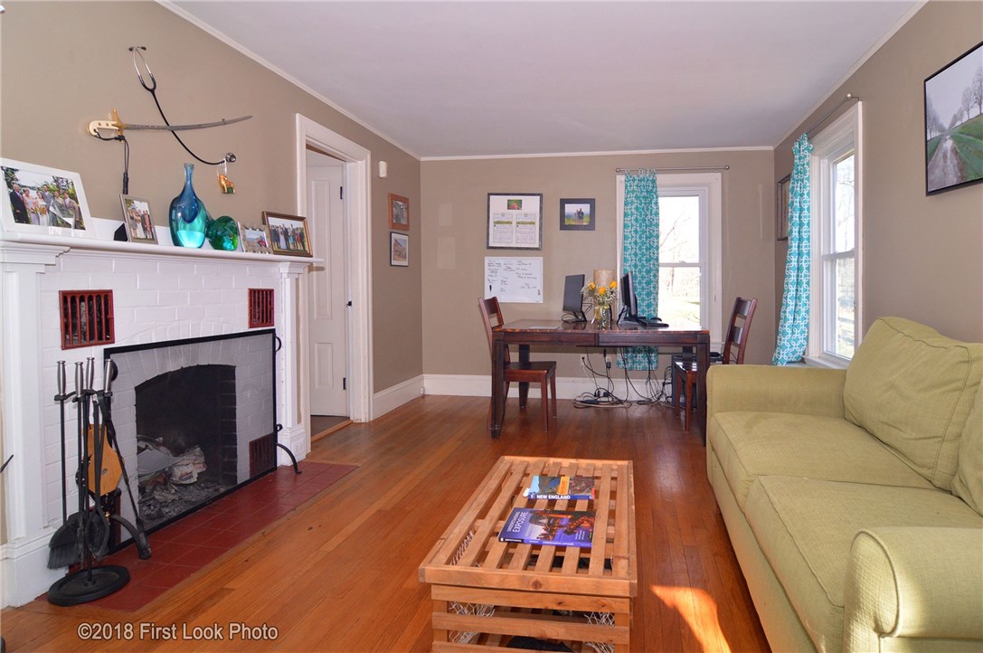 71 Seba Kent Road Pawtucket, RI 02861 - Photo 3 of 22 Gallery Image 3