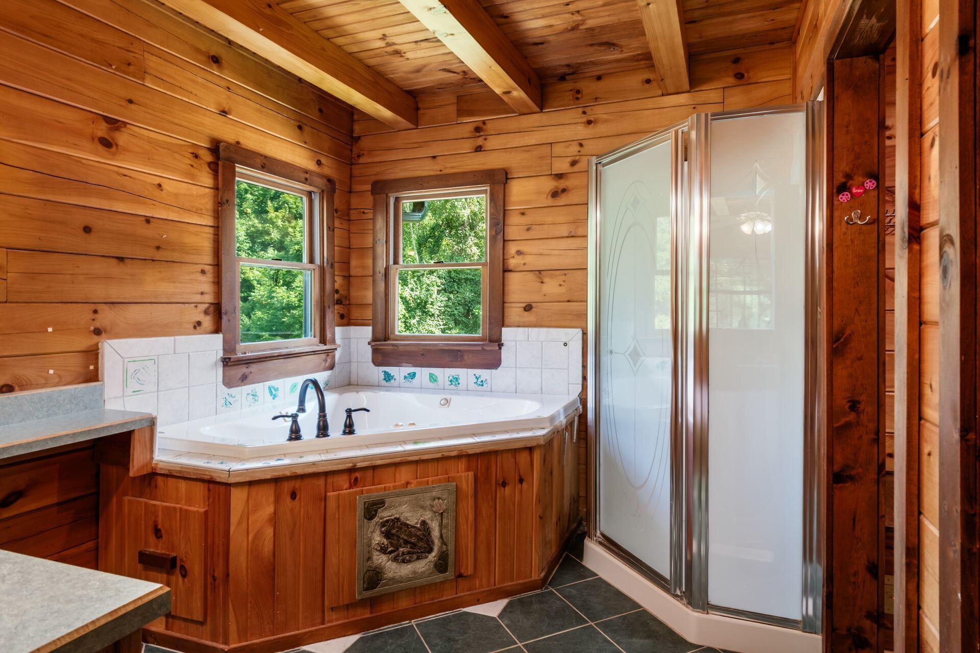 3553 Riley Road Northwest Johnstown, OH 43031 - Photo 11 of 42 MASTER BATHROOM WITH JACUZZI 7 SHOWER