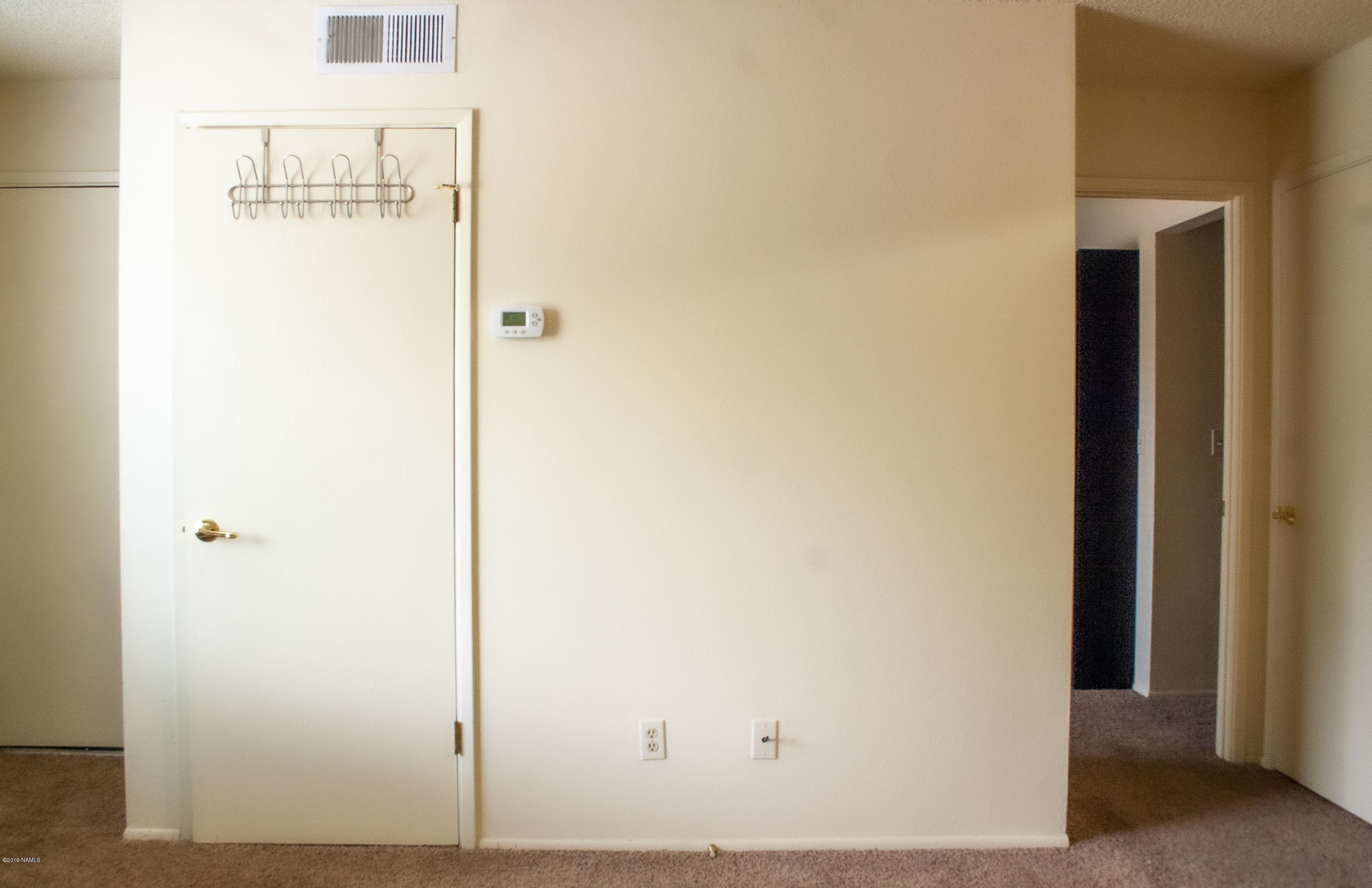 1200 South Riordan Ranch Street, Unit 16125 Flagstaff, AZ 86001 - Photo 3 of 12 Living Room 2
