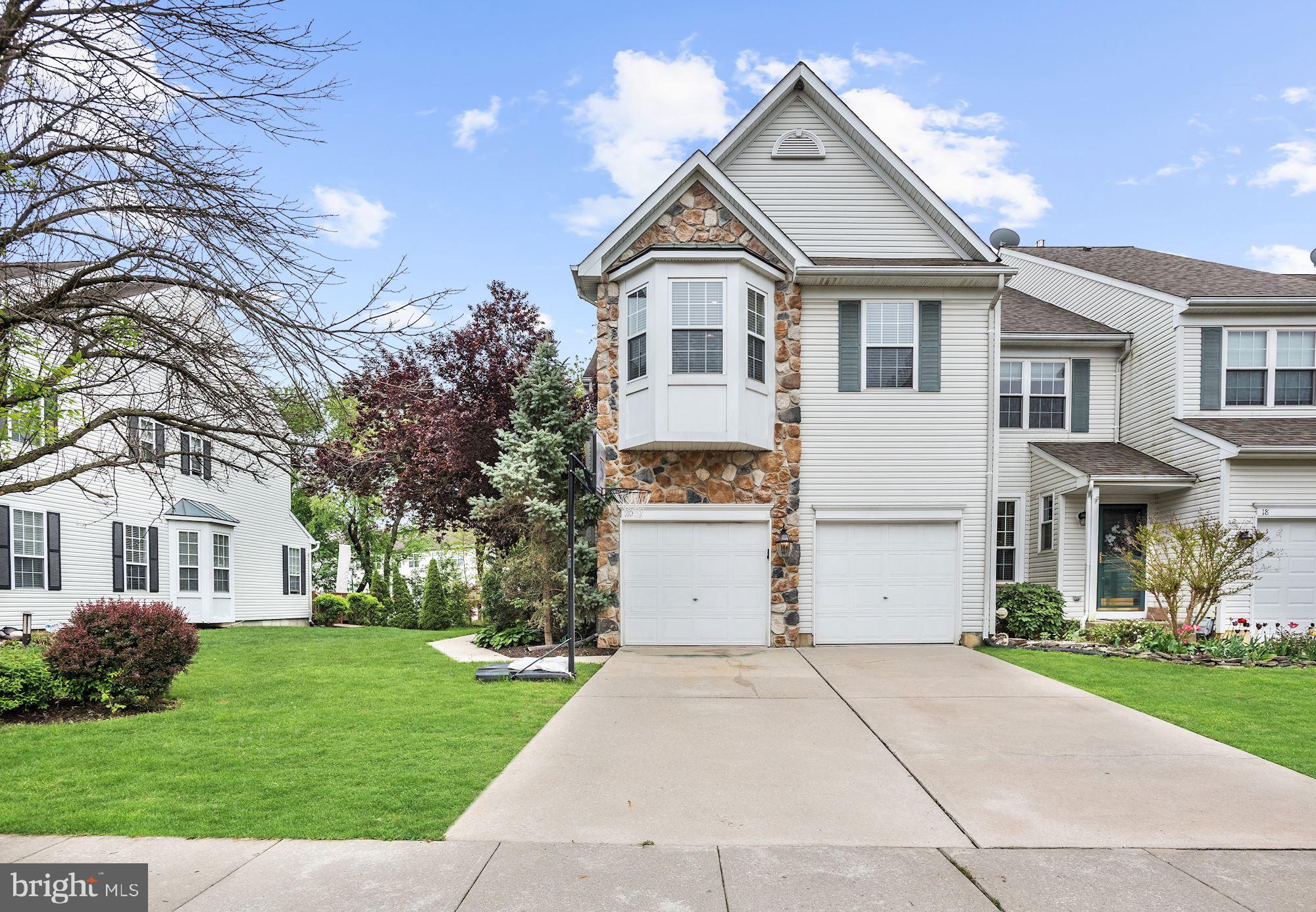 20 Threadleaf Terrace Burlington, NJ 08016 - Photo 2 of 26 Gallery Image 2