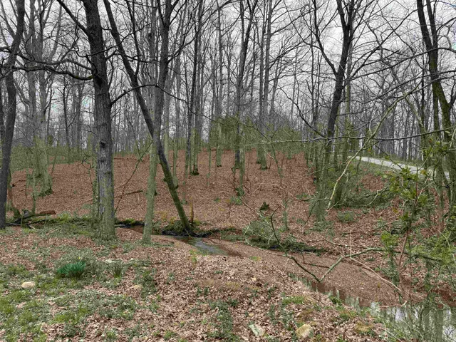 $19,500 | Oak Forrest Drive, Huntingburg, IN 47542