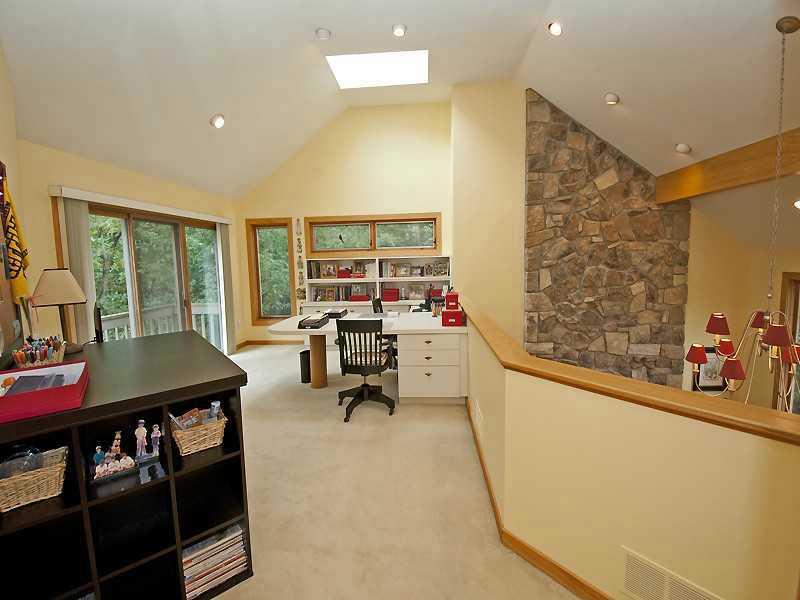 223 Timber Ridge Road Pittsburgh, PA 15238 - Photo 20 of 25 Den.