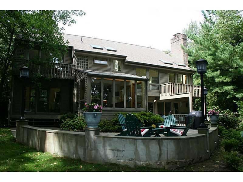 223 Timber Ridge Road Pittsburgh, PA 15238 - Photo 24 of 25 Exterior Back.