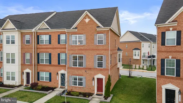 $570,000 | 8000 Blue Stream Drive, Elkridge, MD 21075