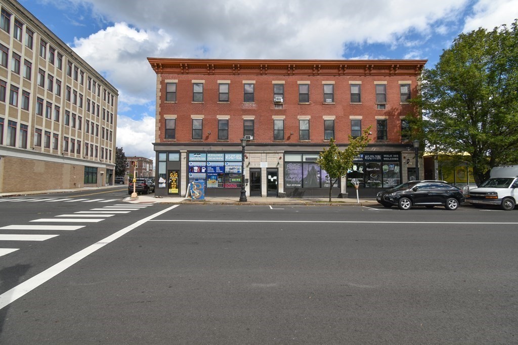 181-187 Chestnut Street Springfield, MA 01103 - Photo 3 of 38 Gallery Image 3