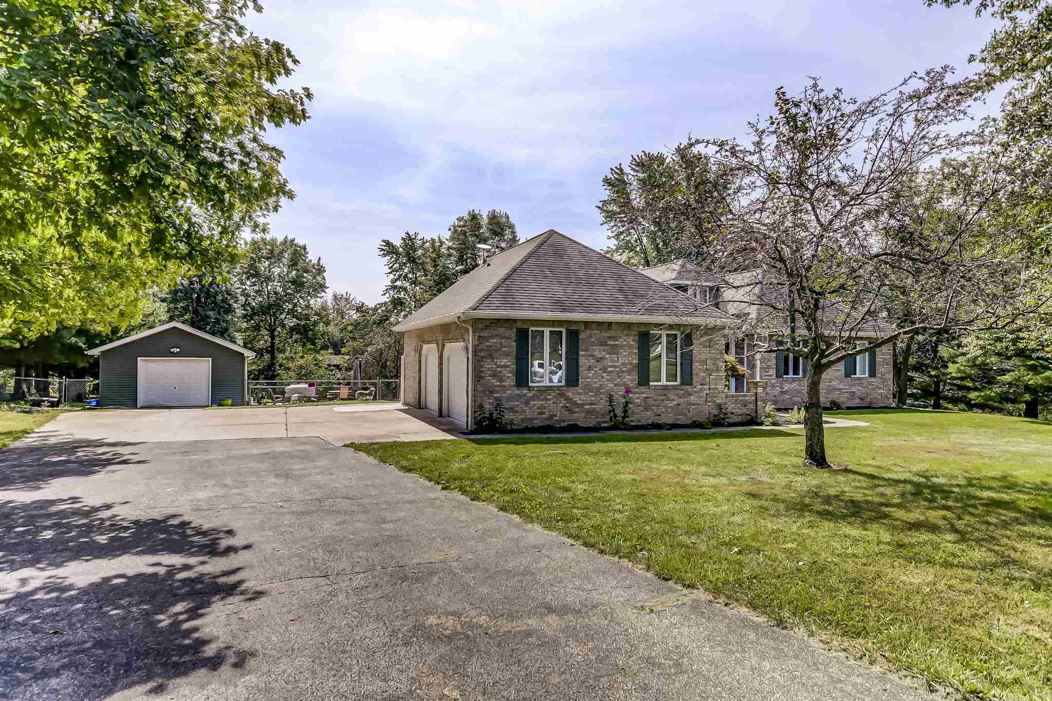 6380 Country Trail Rochester, IL 62563 - Photo 2 of 50